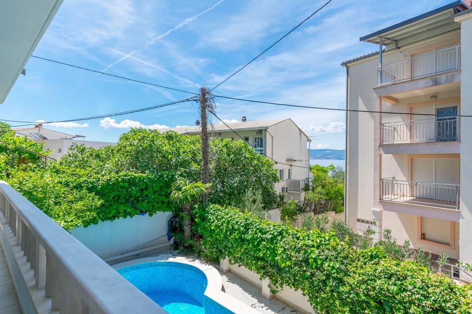 Balcony/Terrace, Pool view