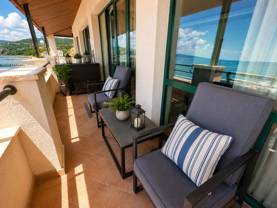 Patio, Day, Natural landscape, View (from property/room), Balcony/Terrace, Living room, Seating area, Mountain view, Sea view
