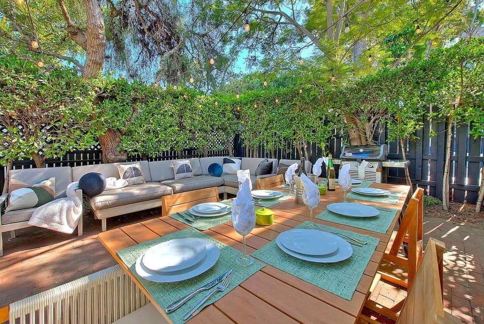 Heavenly Retreat 2 Minutes Walk To Beach! Villa in Venice Beach
