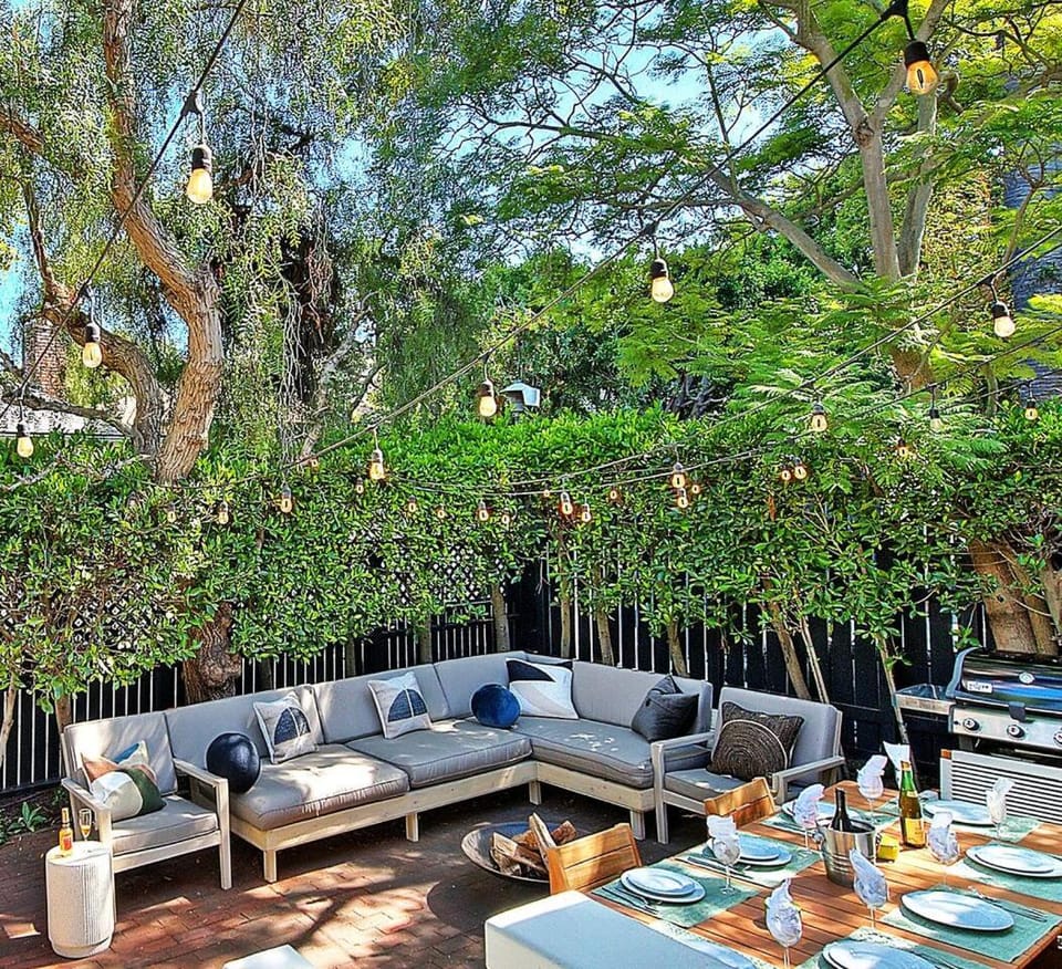 Balcony/Terrace, Dining area, Inner courtyard view