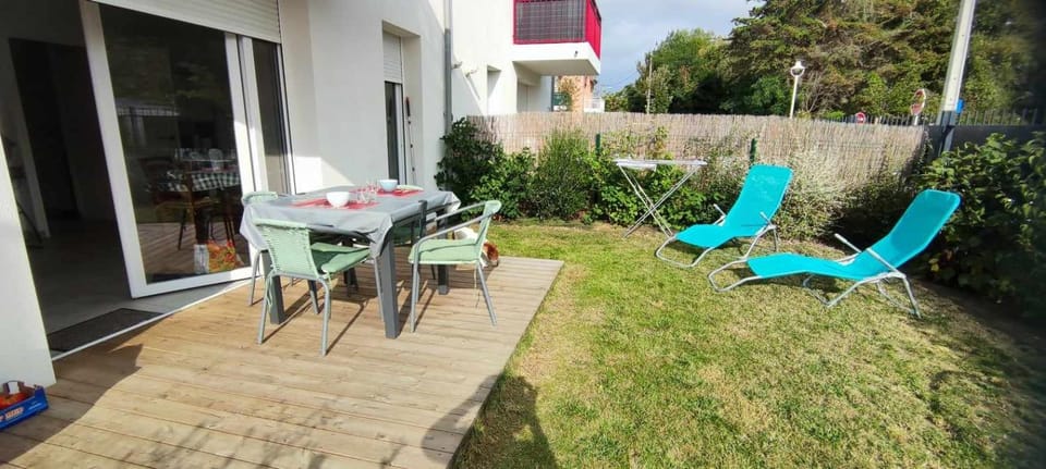 Garden, Garden view, Parking