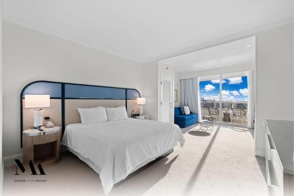 Fontainebleau Spa Access and Amenities with Sunset Views House in Miami Beach