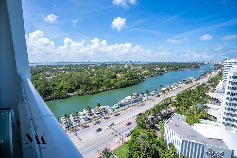 FontaineBleau Ocean View with Balcony & Beach Access Apartment in Miami Beach