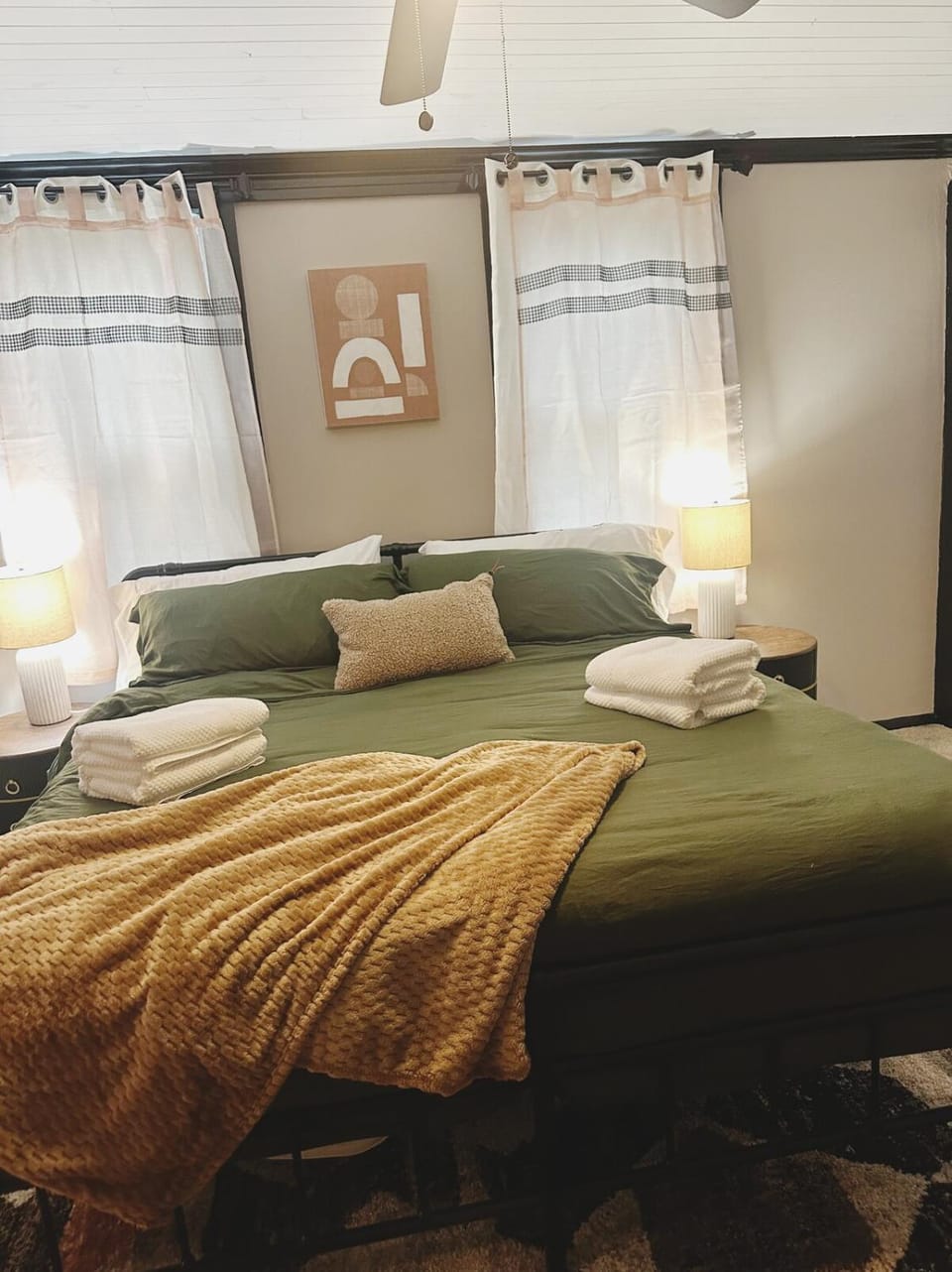 Bed, Bedroom