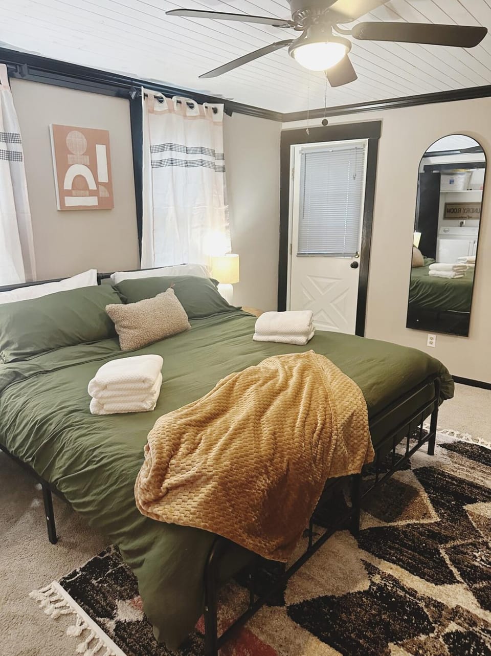 Bed, Bedroom