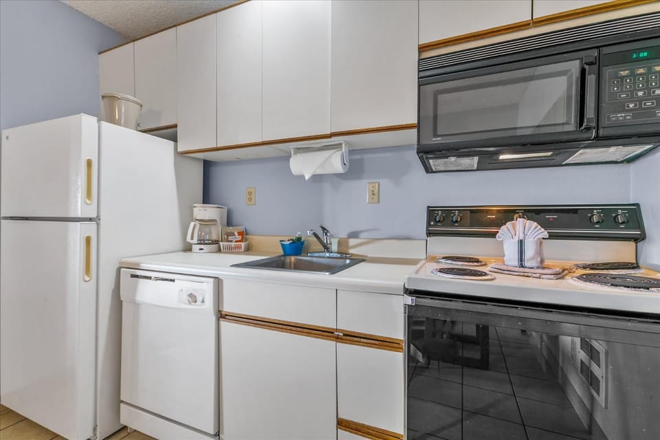 Family Suite for 6 with Kitchen House in Ocean Shores