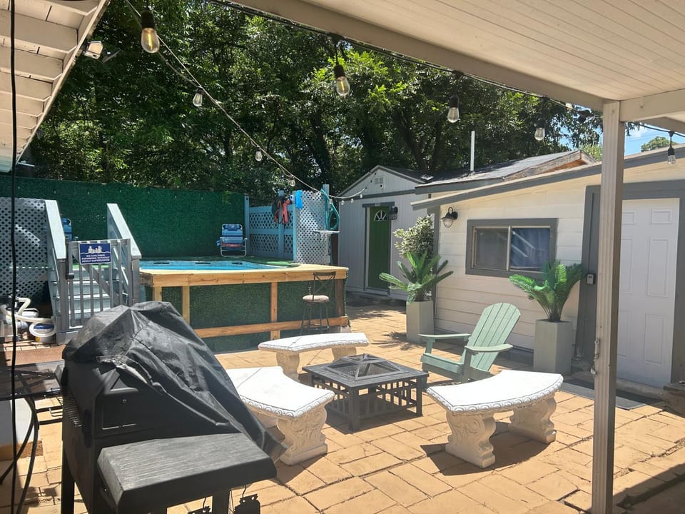Patio, BBQ facilities, Garden, Seating area, Swimming pool