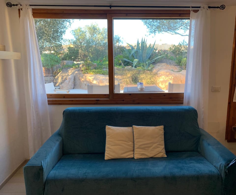 Seating area, Garden view