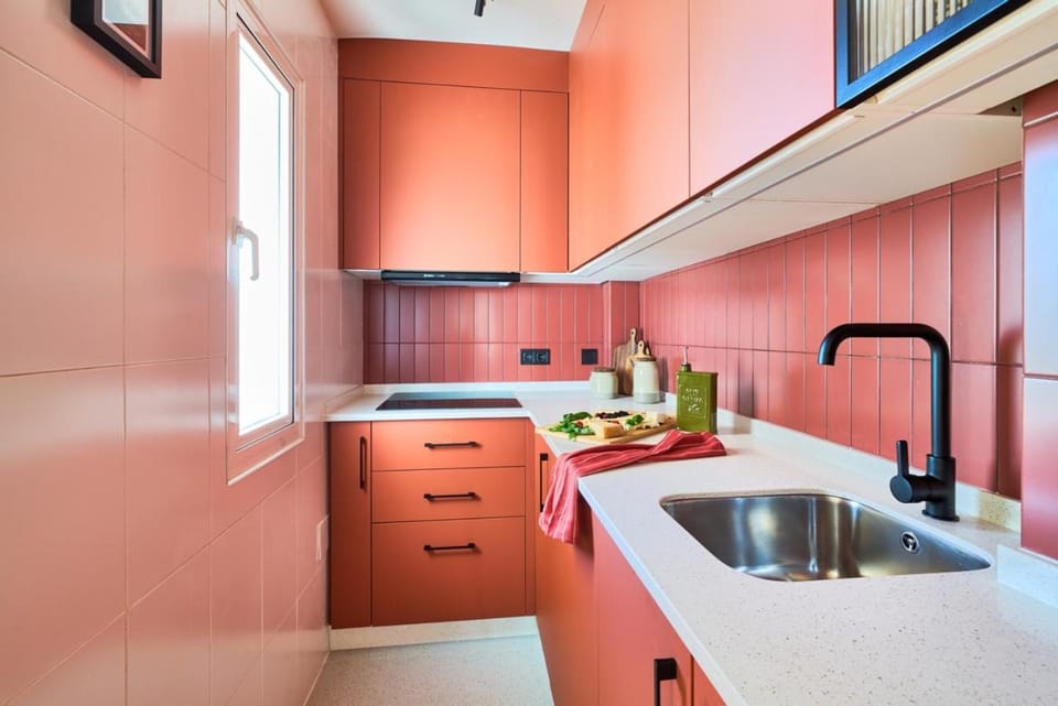 Kitchen or kitchenette
