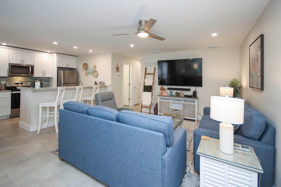 Sanibel Arms West i1 House in Sanibel Island
