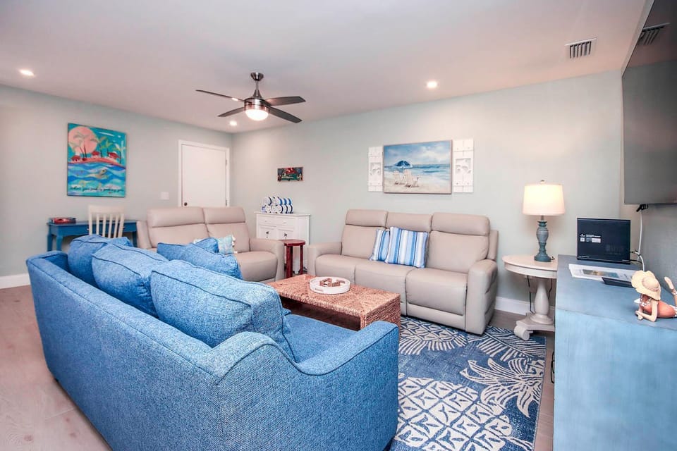 Sanibel Arms West I2 House in Sanibel Island