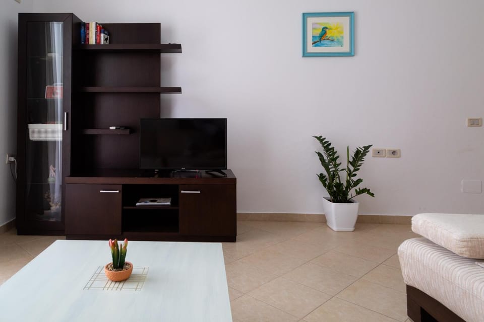 Game Room, Library, TV and multimedia