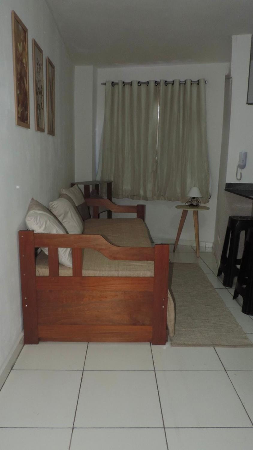 Bed, Living room