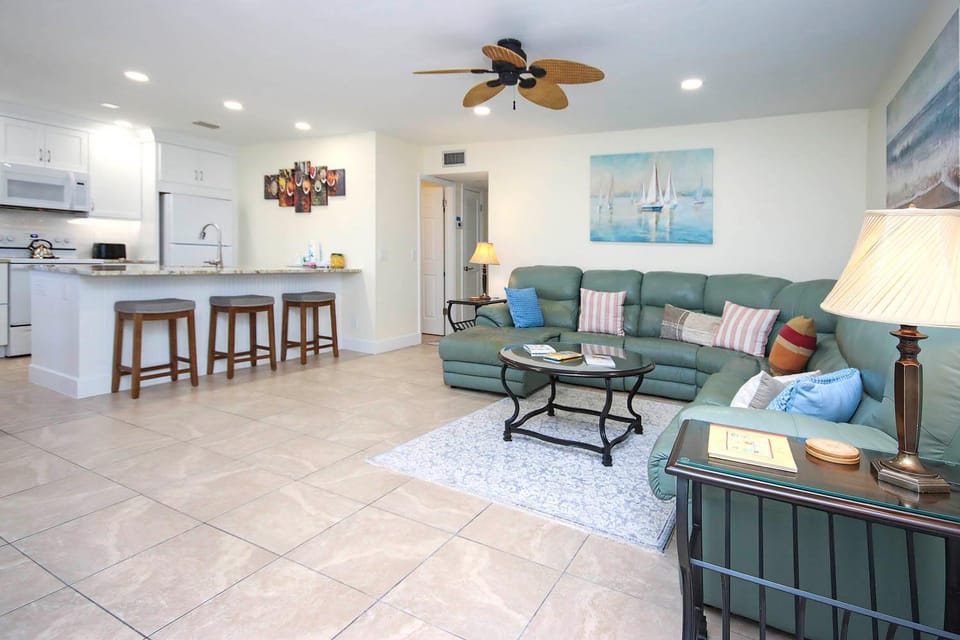 Sanibel Arms West M4 House in Sanibel Island
