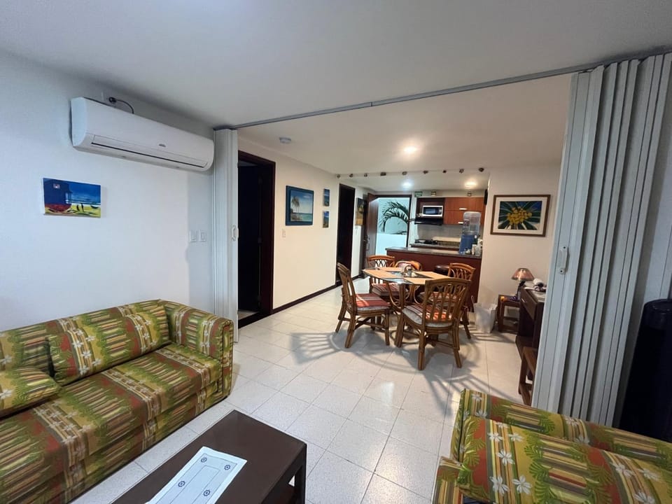 Apartamento en Edificio Sea View con Piscina Frente al mar y cerca a la playa Apartment in San Andres
