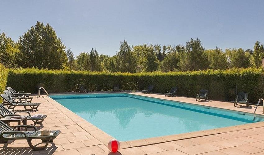 Villa Olivia Piscine et Nature 15 minutes d Aix en Provence House in French Riviera