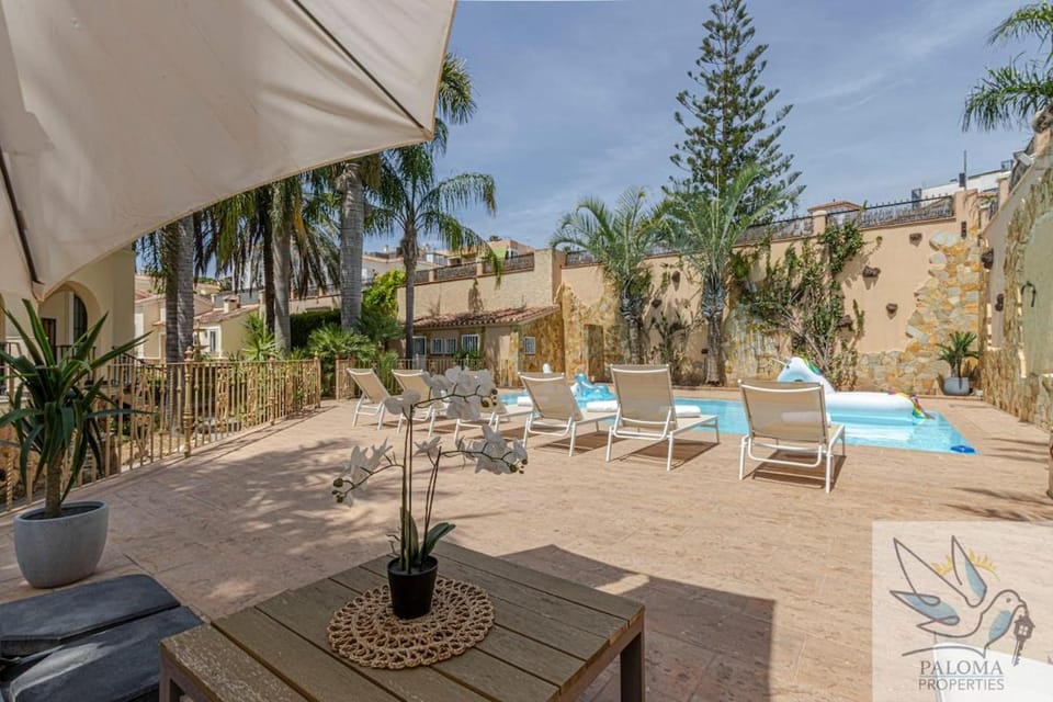 Villa Máxima Privacidad y Lujo con vistas al mar Villa in Torremolinos