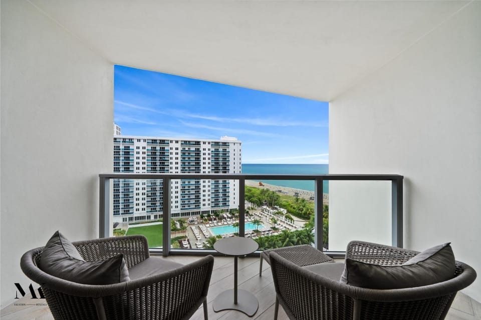 W South Beach Oceanview with Beach Pool Gym & Spa Apartment in South Beach Miami