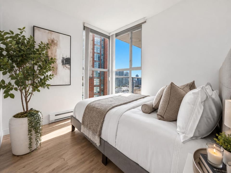 2BR Vancouver City Stay Minutes from FIFA 2026 at BC Place Apartment in Vancouver