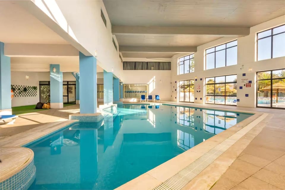 Premium Sea View Flat - 3 Pools, Jacuzzi & Hotel Bar Apartment in Albufeira