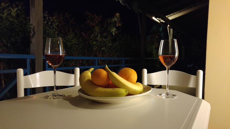 Balcony/Terrace, Alcoholic drinks