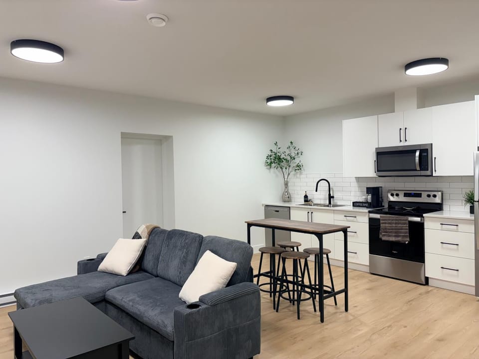 Kitchen or kitchenette, Living room, Seating area, Dining area, oven, stove, toaster