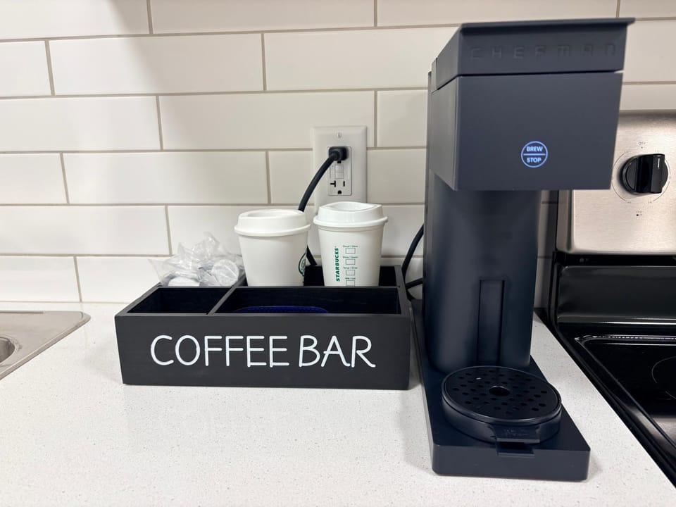 Coffee/tea facilities, Kitchen or kitchenette