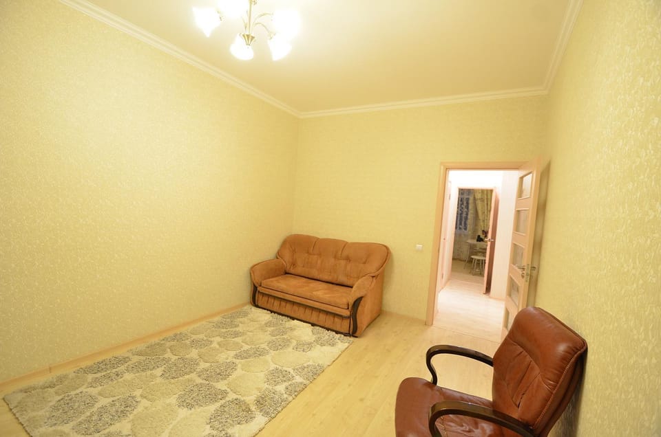 Photo of the whole room, Seating area, Bedroom