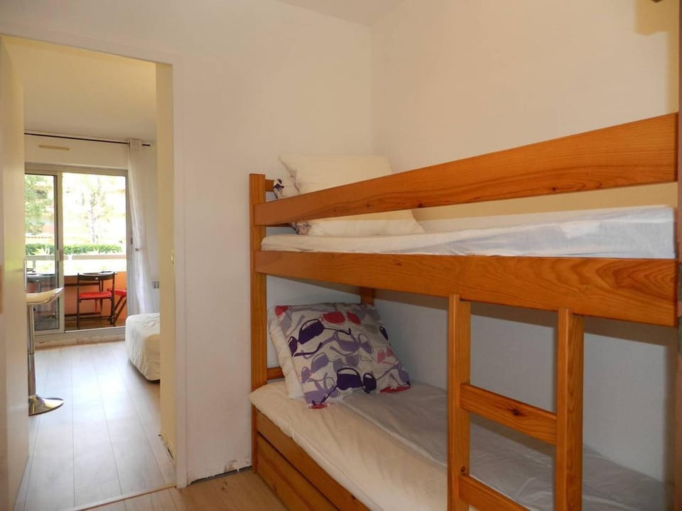 Studio climatisé à 200m de la plage, 4 couchages Apartment in Bormes-les-Mimosas