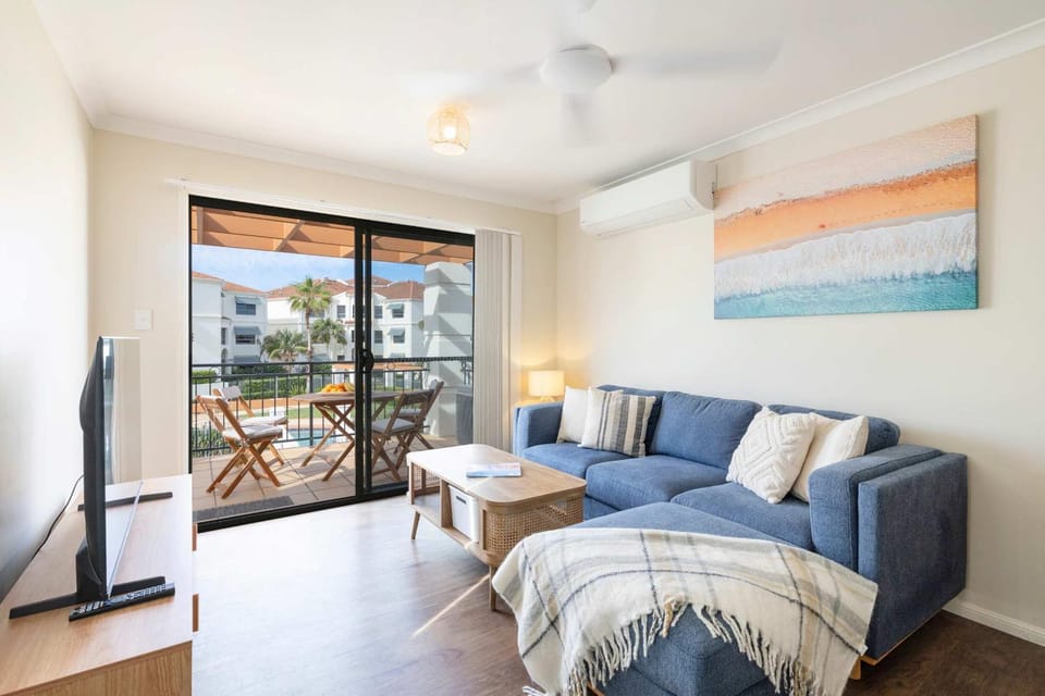 Elanora- Oceanstays- Breakers Pippi Beach Apartment in Yamba