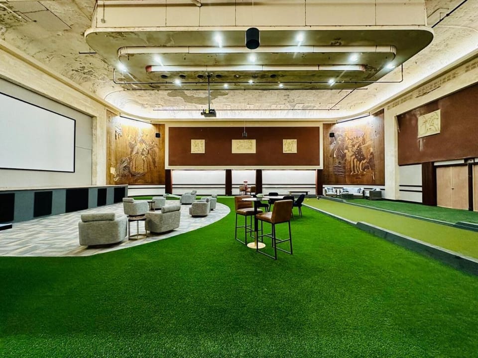 King Suite on The Circle by Convention Center Apartment in Indianapolis