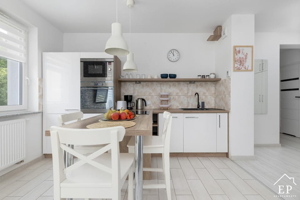 Kitchen or kitchenette, dishwasher, oven, pet friendly, stove, toaster