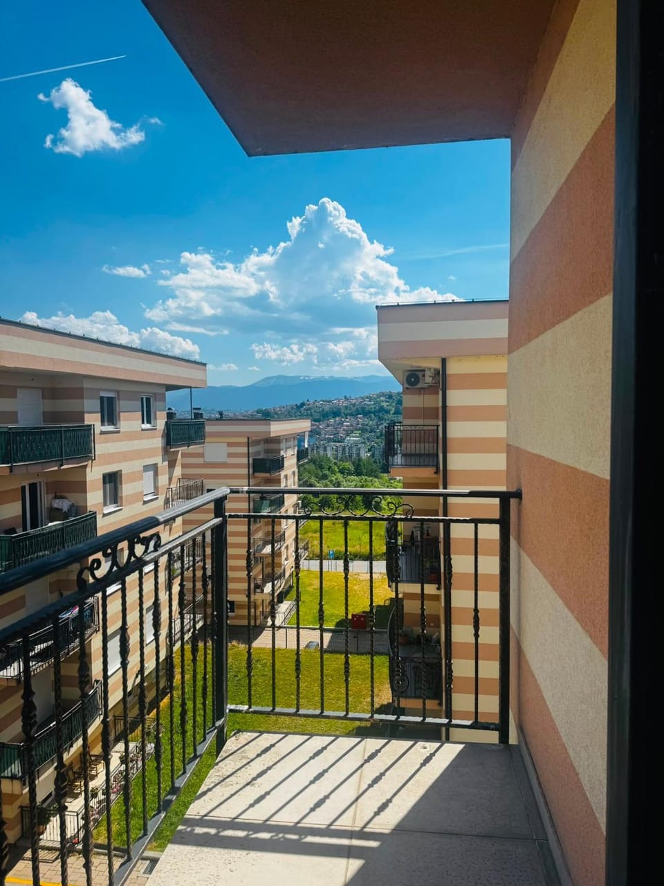 Day, Natural landscape, View (from property/room), Balcony/Terrace