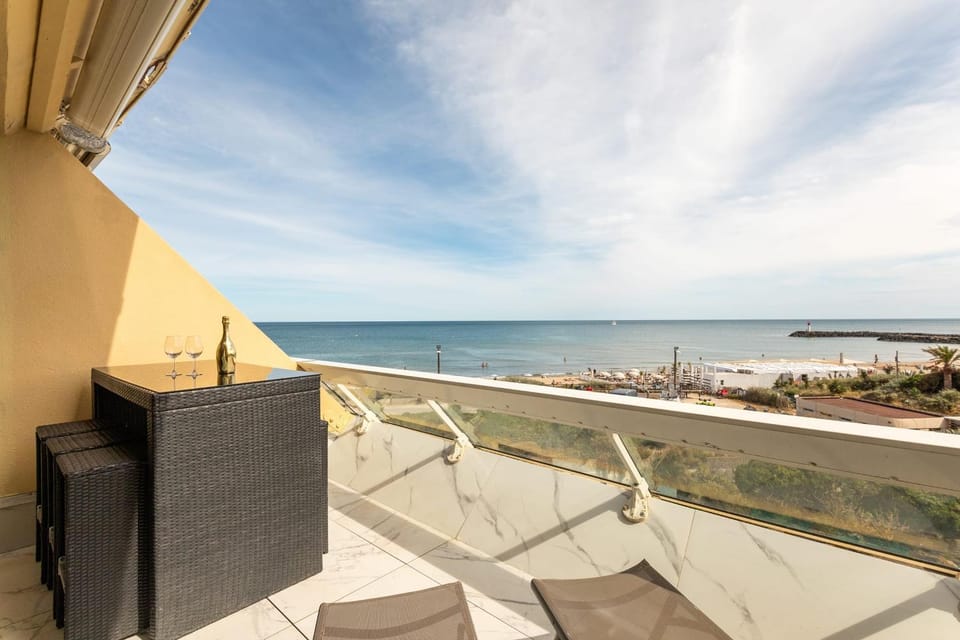 Day, Natural landscape, View (from property/room), Balcony/Terrace, Beach, Sea view