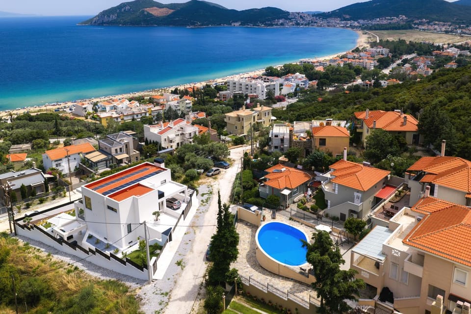 Sunset Retreat Apartment - Pool - Views - Sleeps 7 Apartment in Decentralized Administration of Macedonia and Thrace