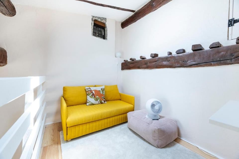 Stylish 2BR with AC Heart of Villefranche Apartment in Villefranche-sur-Mer