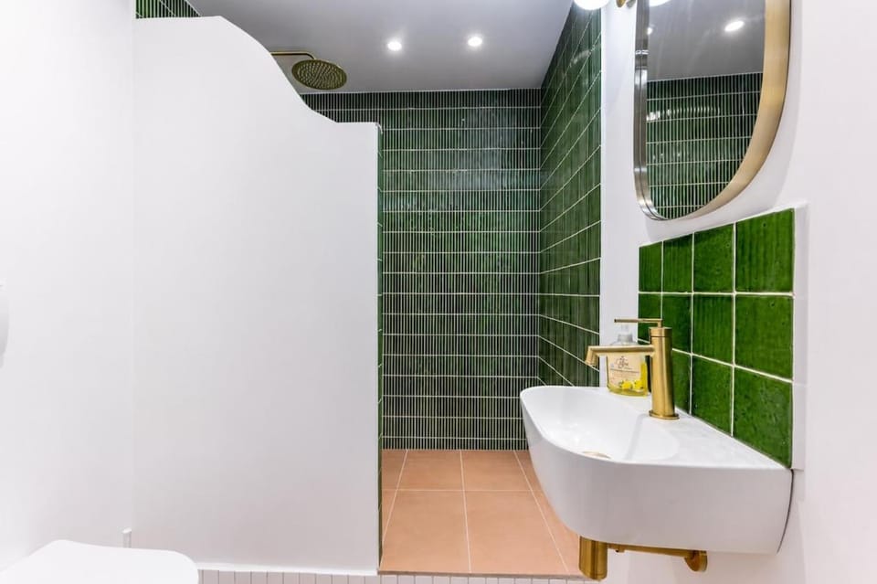 Stylish 2BR with AC Heart of Villefranche Apartment in Villefranche-sur-Mer