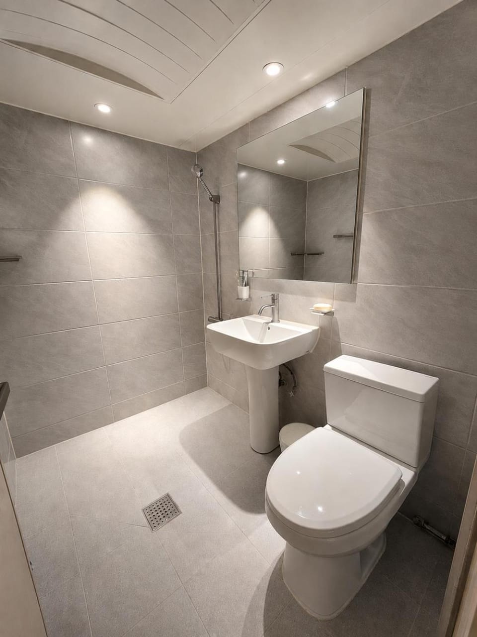 Shower, Toilet, Bathroom
