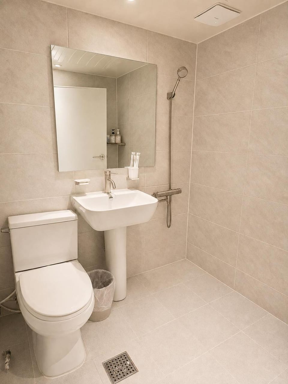 Shower, Toilet, Bathroom