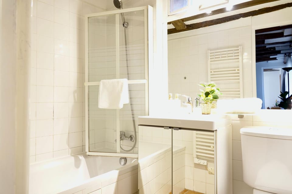 Bathroom, Bath