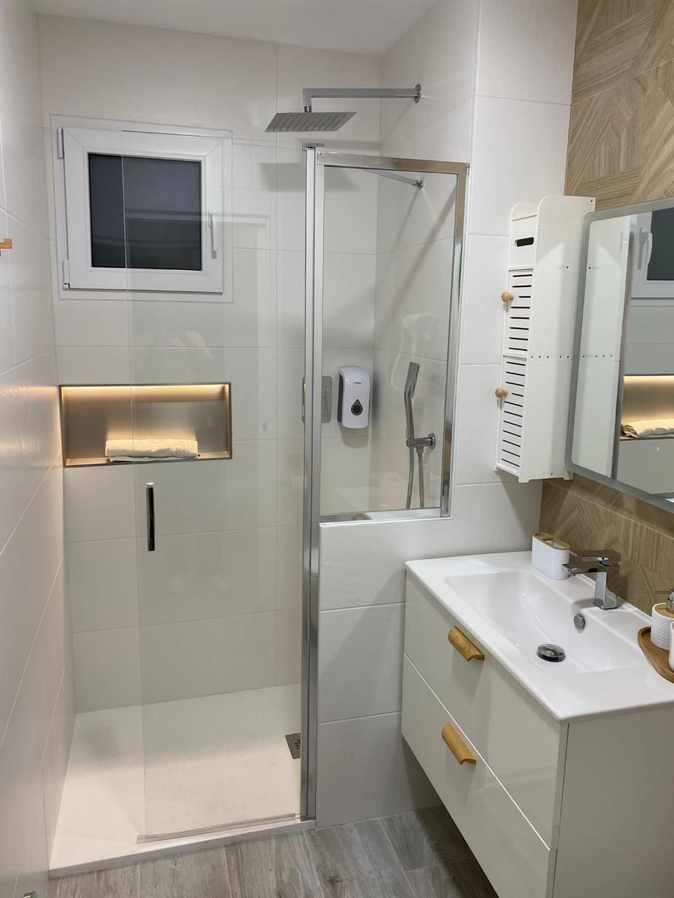 Shower, Bathroom