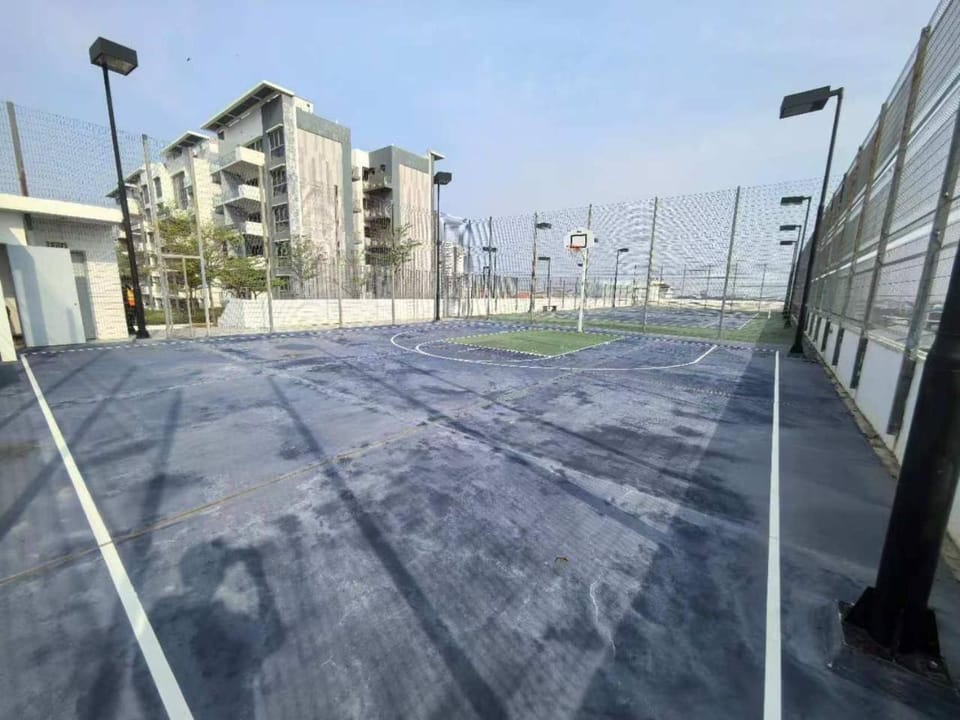Tennis court