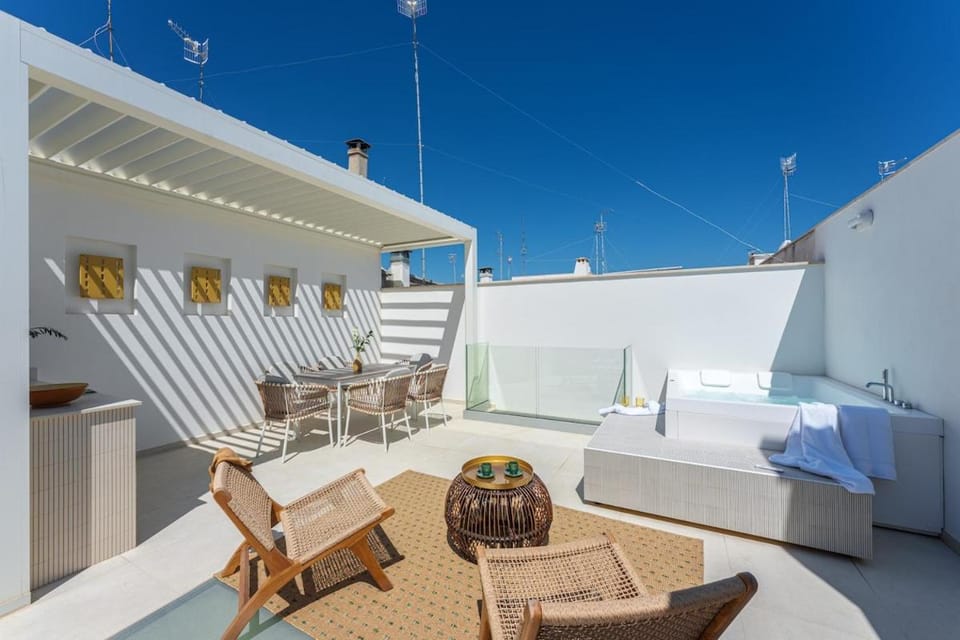 Hot Tub, Balcony/Terrace