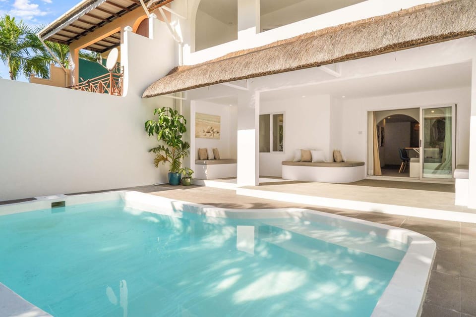 Villa Mahana - Tropical Retreat & Private Pool Villa in Rivière Noire District, Mauritius