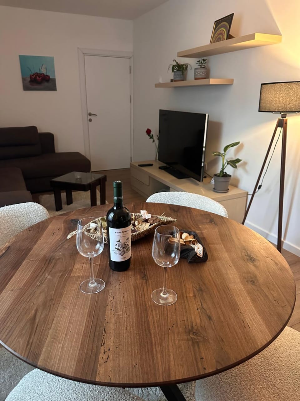 City Mall Urban Home Apartment in Skopje