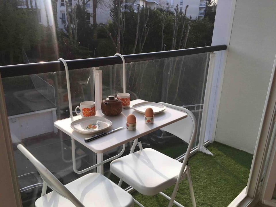 Balcony/Terrace, Dining area, furniture