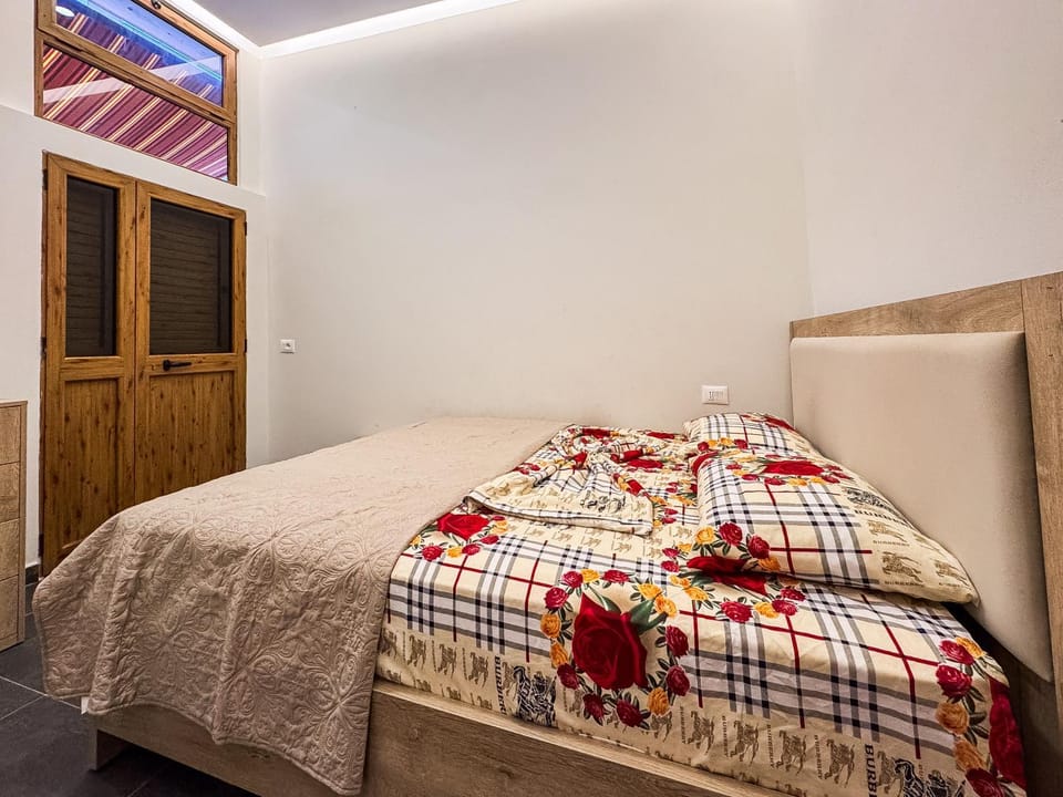 Bed, Bedroom, air conditioner, air conditioner