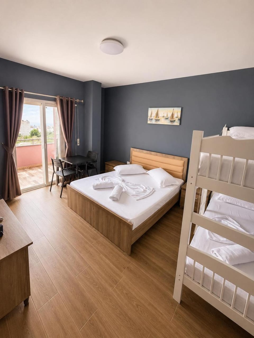 Bed, Photo of the whole room, Bedroom, towels