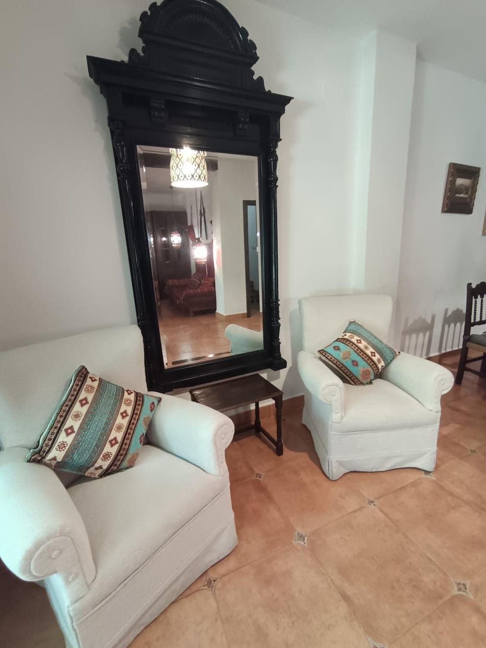 Living room, Photo of the whole room