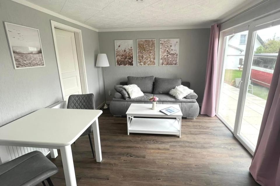 Wohlfuehl-Orte24 am Hafen in Schaprode, Rügen Apartment in Mecklenburg-Vorpommern, Germany